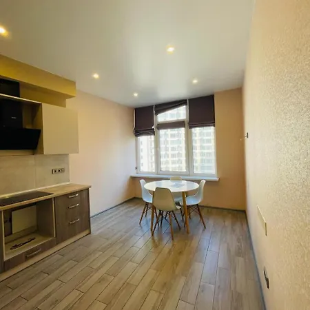 Apartment 43 жемчужина на каманина 16a *