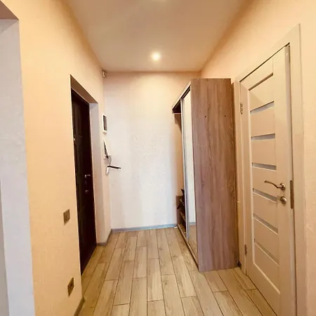 Apartment 43 жемчужина на каманина 16a